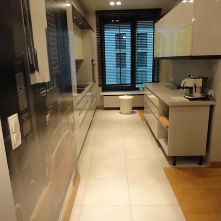 Апартаменты Deluxe Grzybowska 4 Варшава